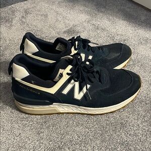 New Balance Navy and White Sneakers Classic Style